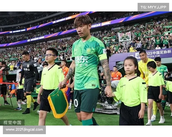 张稀哲右大腿拉伤休战14天 吴少聪软骨损伤待恢复国安公布伤情